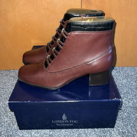 London Fog Leather Zip Up Ankle Boots - Picture 3 of 9